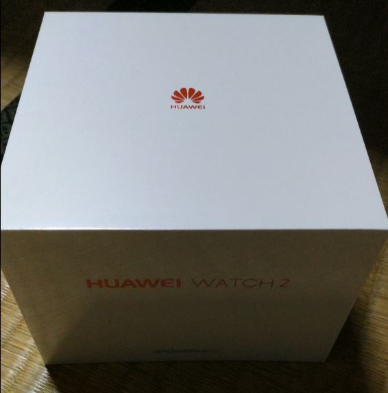 HuaweiWatch2の箱